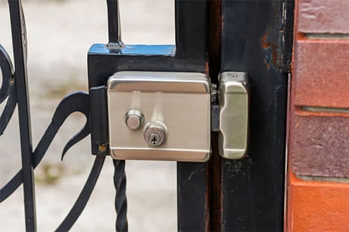 انواع قفل درب آهنی